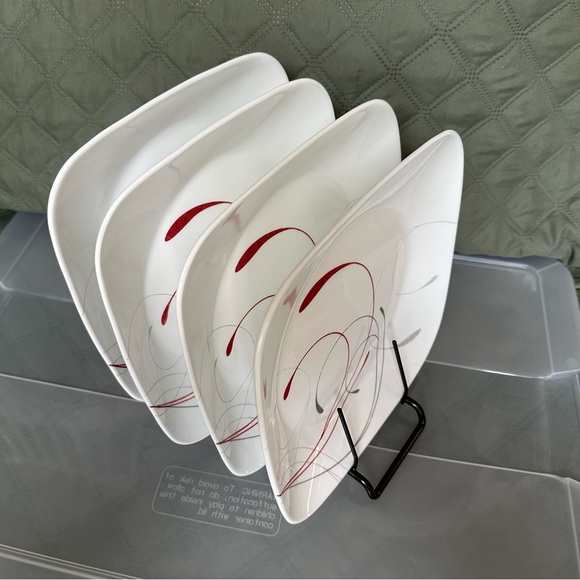 Set of 4 - Corelle Splendor - 9” Luncheon Plates - Picture 3 of 11